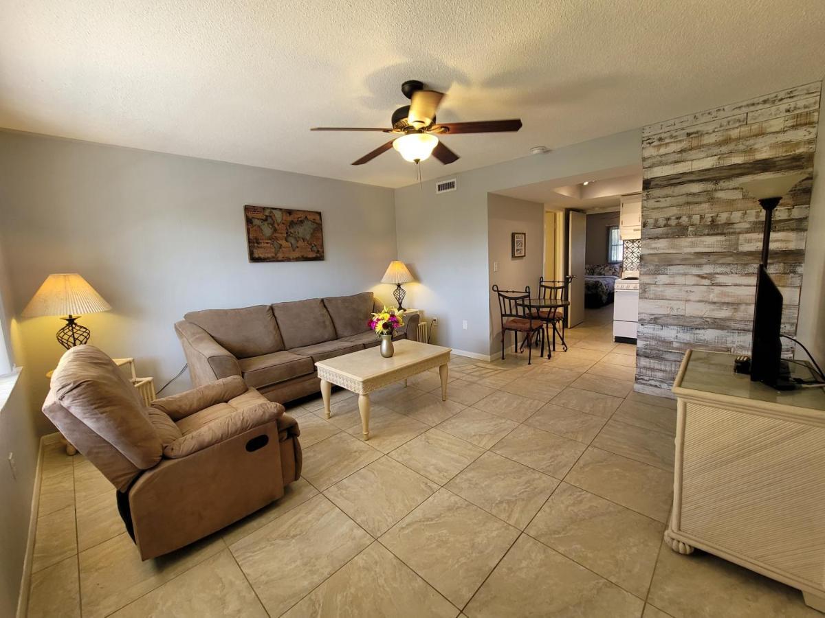 Hideaway Waterfront Resort Cape Coral Eksteriør billede