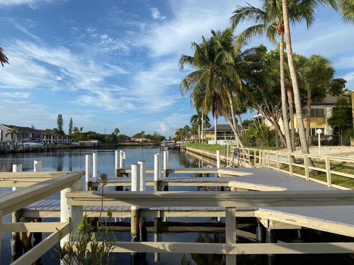 Hideaway Waterfront Resort Cape Coral Eksteriør billede